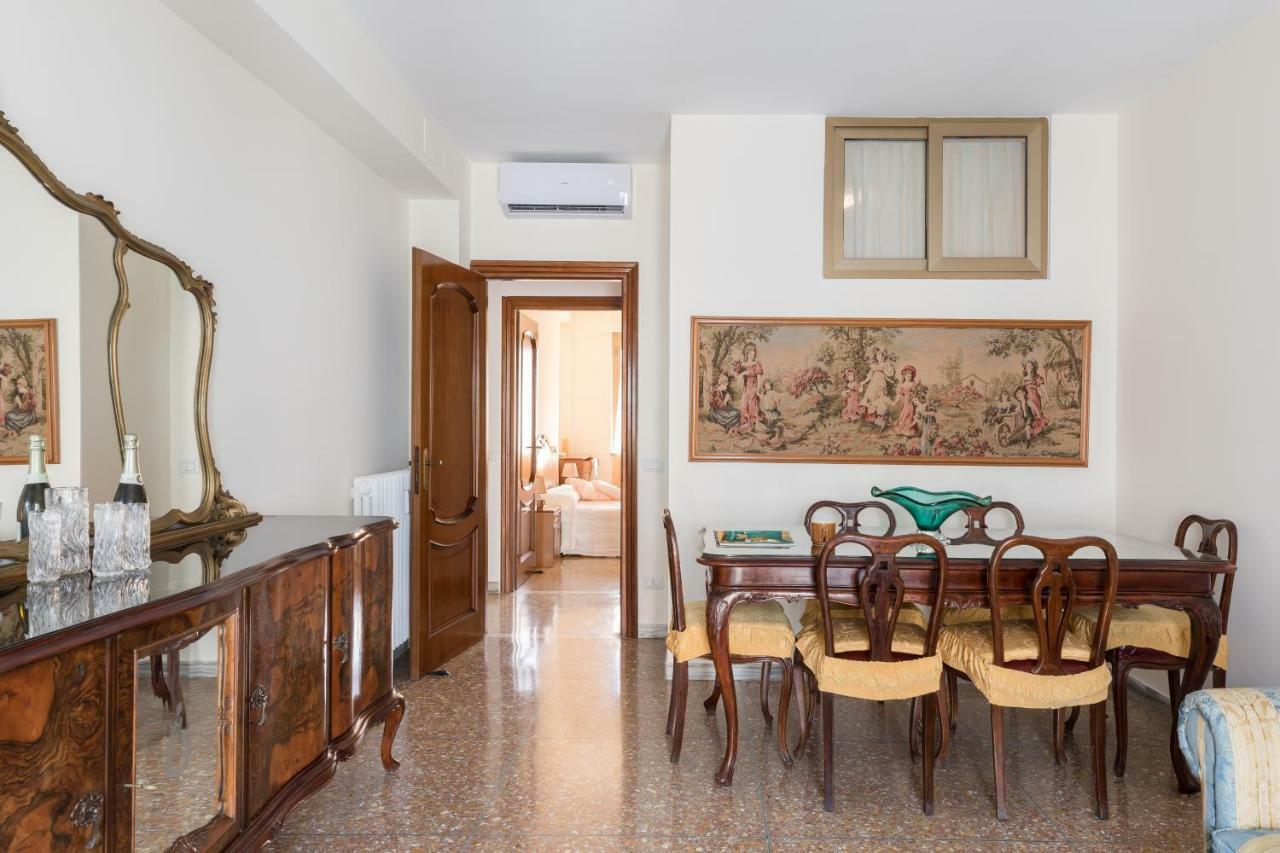 Hortis Apartment, 5 Persone, 2 Camere, Balcone, Metro C E Tram Per Il Centro 로마 외부 사진